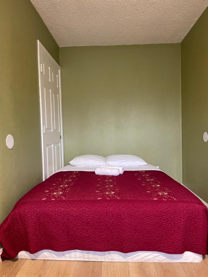 Private Room In Los Angeles With Ac, Strong Wifi, Smart Tv, Work Desk Near Sofi Stadium Екстериор снимка