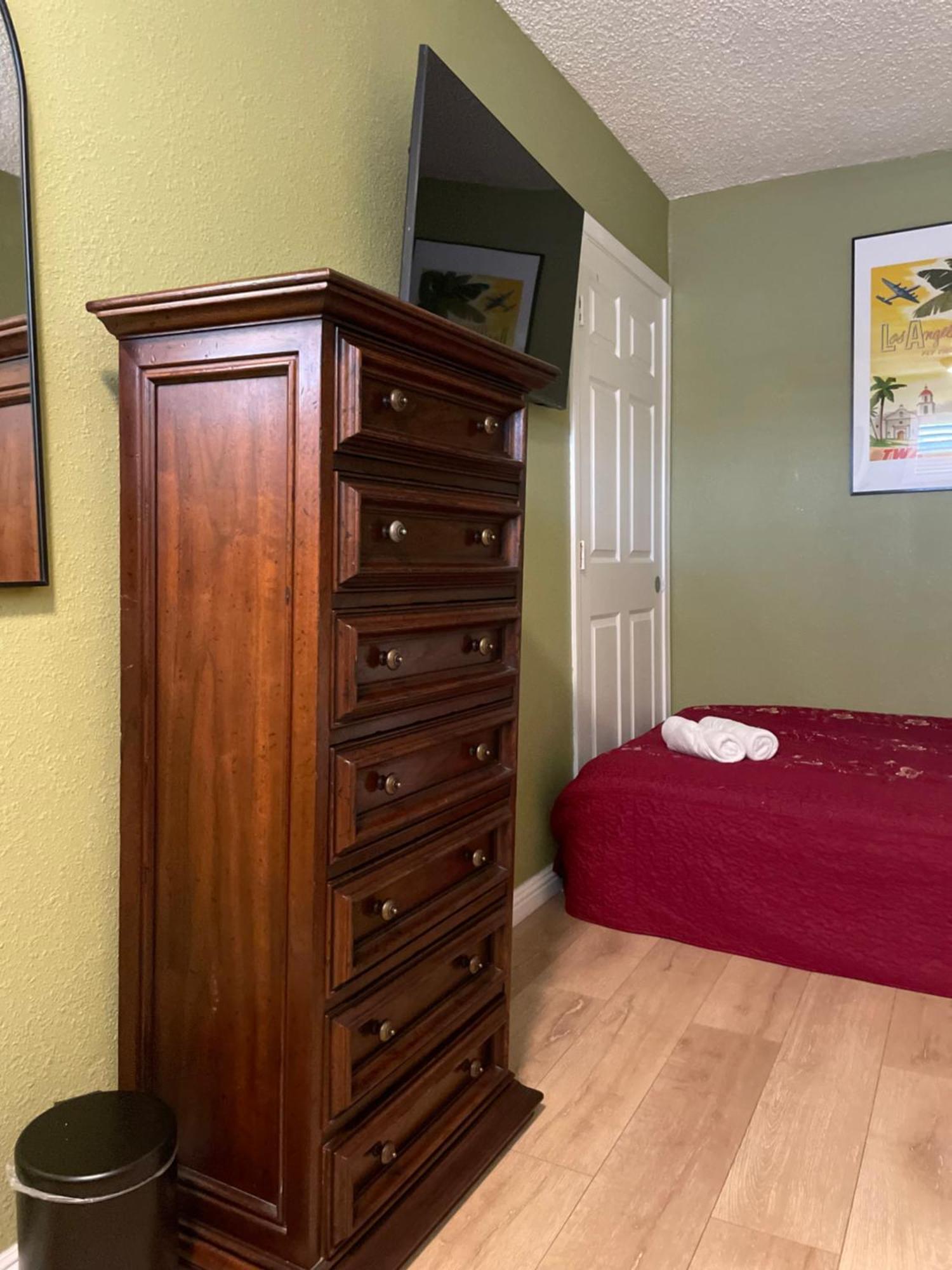 Private Room In Los Angeles With Ac, Strong Wifi, Smart Tv, Work Desk Near Sofi Stadium Екстериор снимка